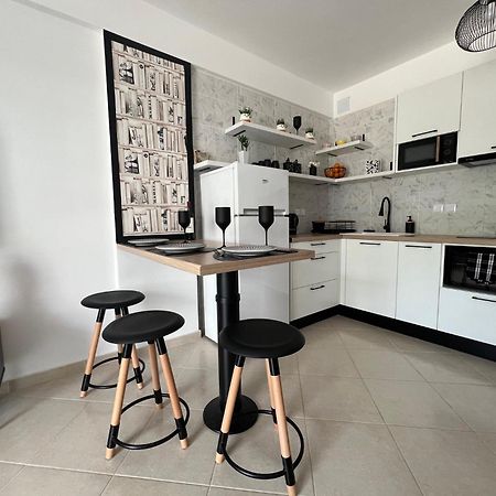 Daisy'S One-Bedroom Apartment Τολό Εξωτερικό φωτογραφία